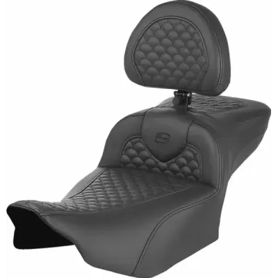 Modelul de cusătură „Dragon Scale Stitch Roadsofa™” pentru scaun.
