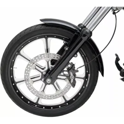 Six-Piston Differential-Bore Front Caliper