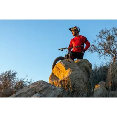 Assist Sting Long-Sleeve Jersey