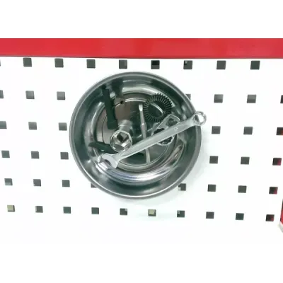 Suport magnetic pentru unelte