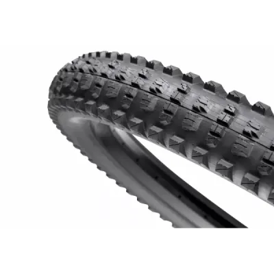 Zeppelin Tire